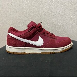 Nike Dunk Low Shoes Pro Team Men Size 9.5 Burgundy Red Suede Sneakers AA1056-600